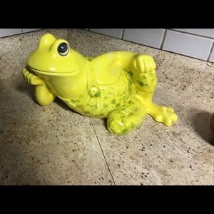 Arnel Collection Frog